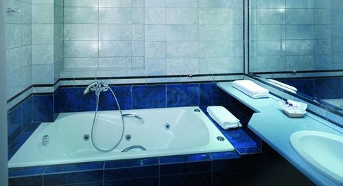 Centrotel Hotel 2*